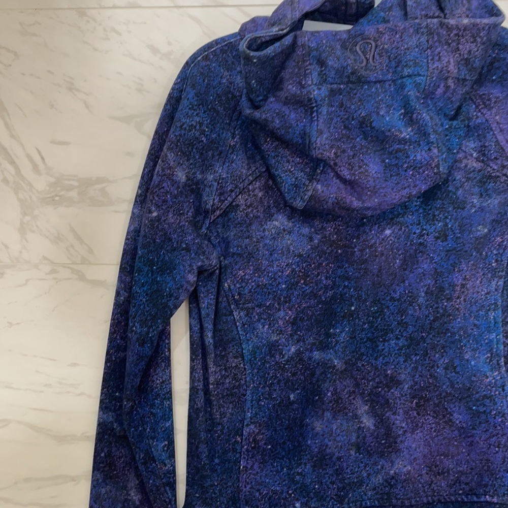 Lululemon Jacket - Picture 6 of 6
